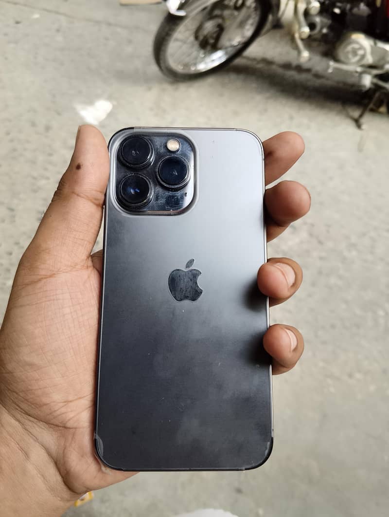 Apple iPhone 13 Pro 0