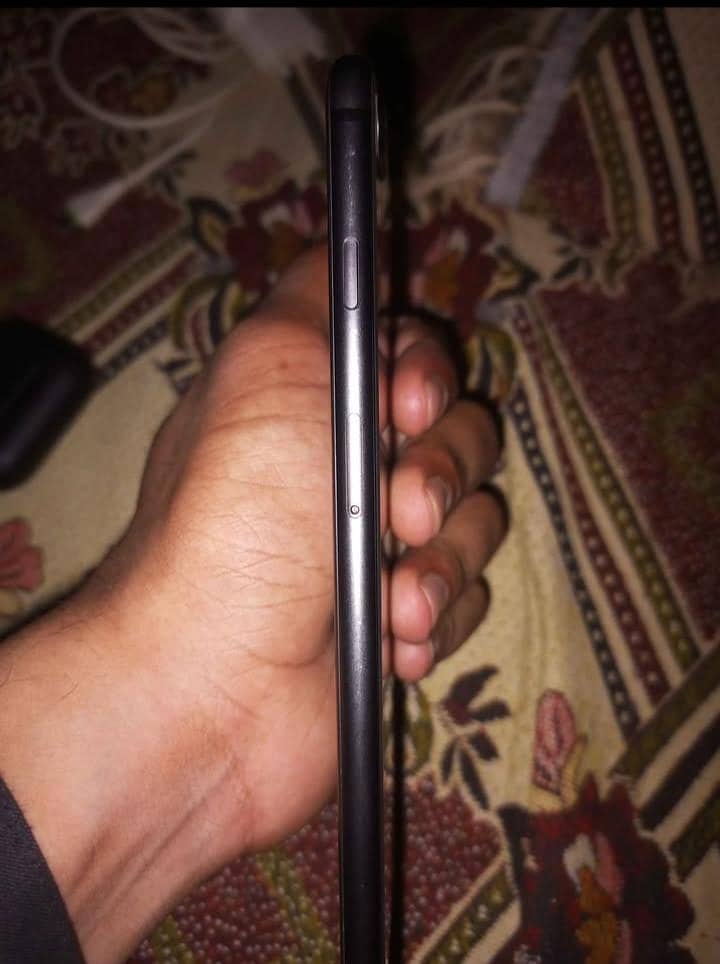 Apple iPhone 7 Plus 3