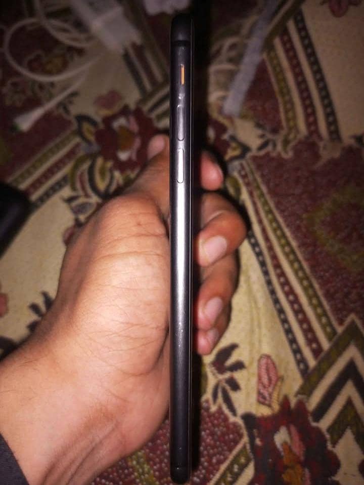 Apple iPhone 7 Plus 4