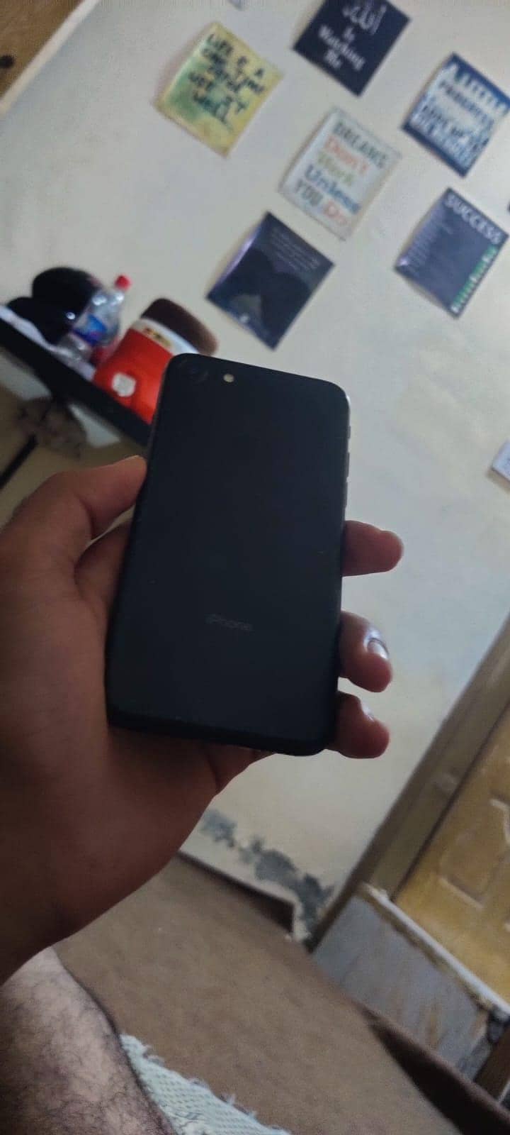 Apple iPhone 7 0
