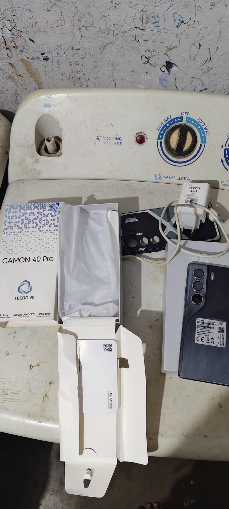 Tecno CAMON 40 Pro 2