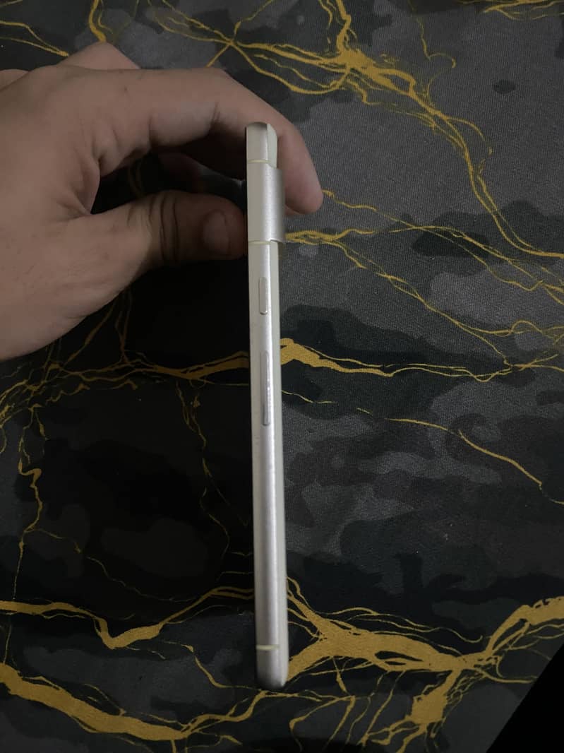 Google Pixel 7 3