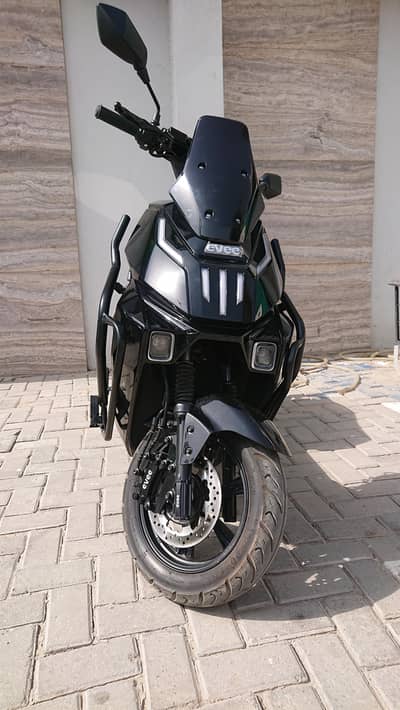 Evee Sqube Black 2026 Model
