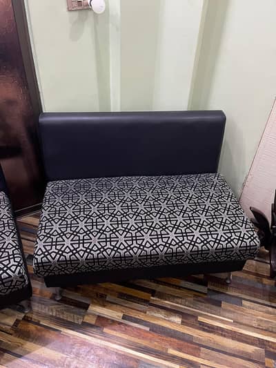 Modern 2+1 Sofa Set | Geometric Design | Excellent Condition