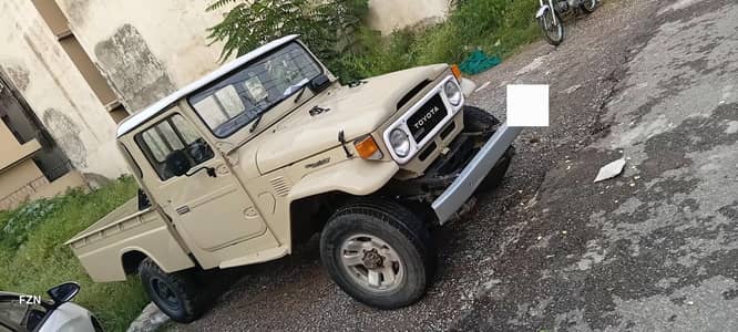 Toyota Land Cruiser 1983