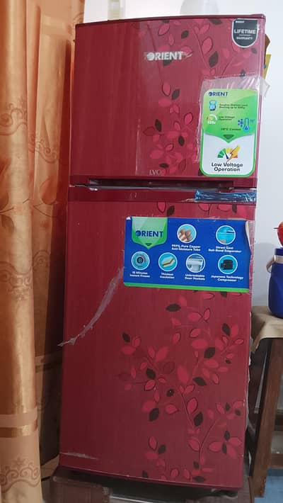 Orient Lvo 260 Vine Red 22 Refrigerator