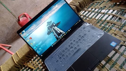 Dell Latitude 5400 Excellent Condition interested people only sms kare