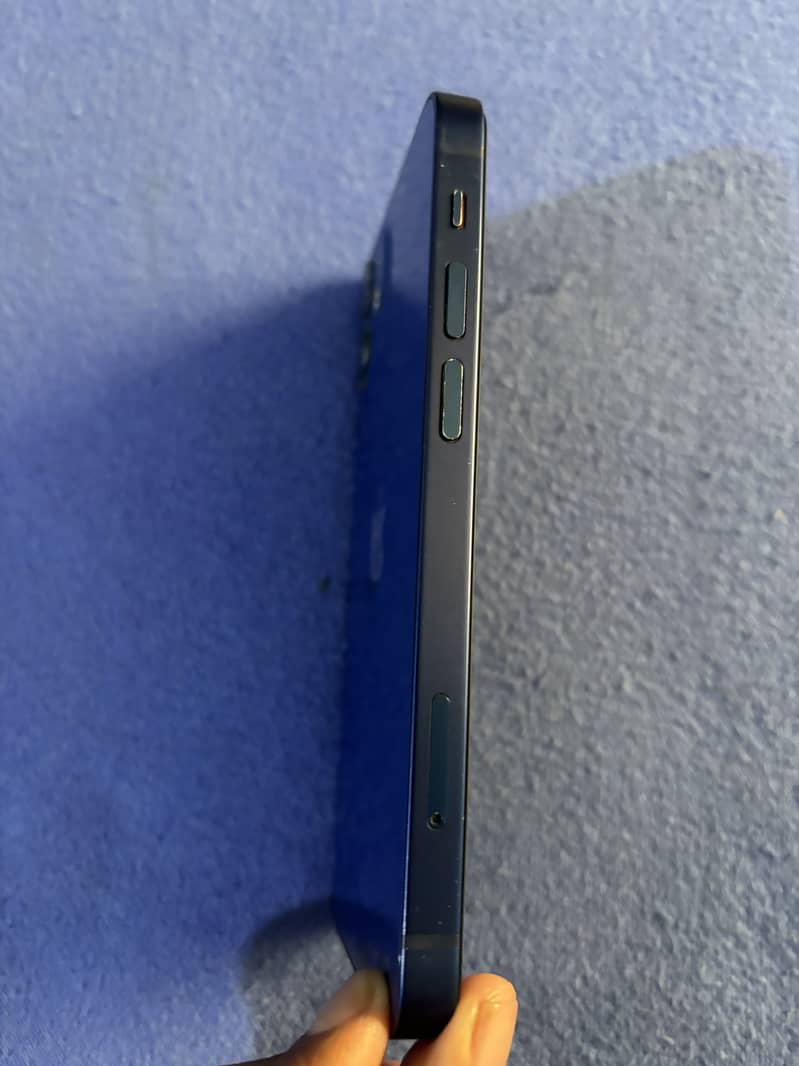 iPhone 12 mini 6