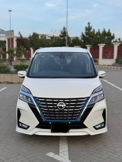 Nissan Serena E-power 2020 Total genuine