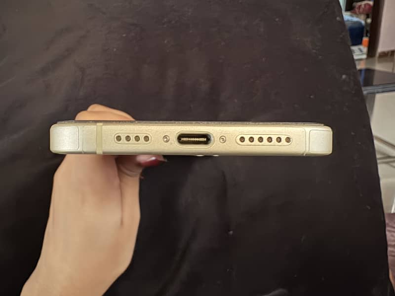 Apple iPhone 15 plus 3