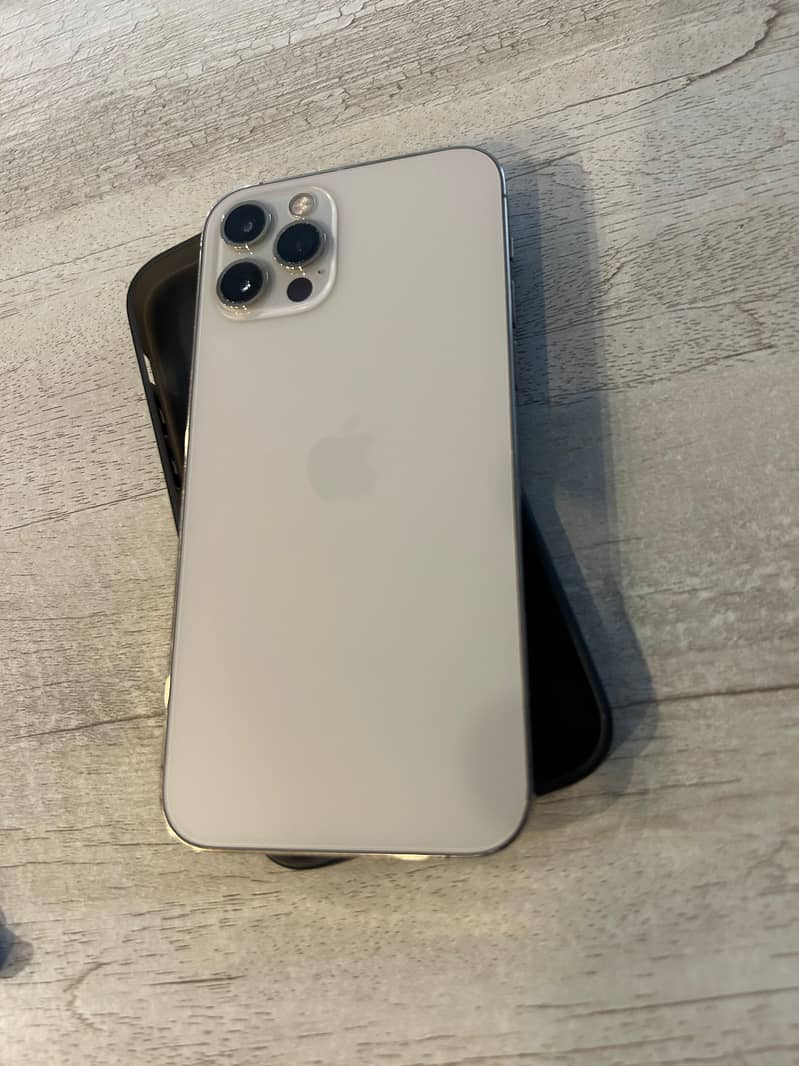 Apple iPhone 12 Pro 0