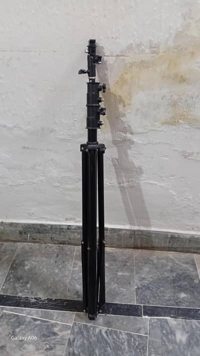 Professional adjustable  light stand and tripod