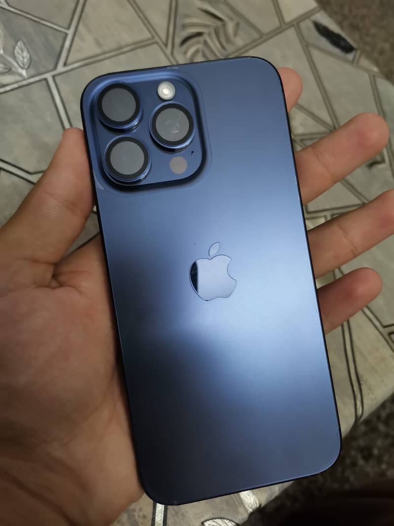 Iphone 15 pro max 0
