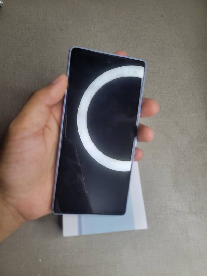 Google Pixel 7a 5