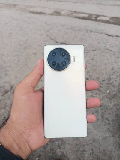 Tecno Spark 20C