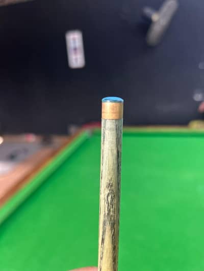 2 piece 15 arrow snooker cue