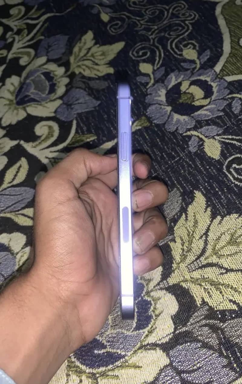 Apple iPhone 12 2