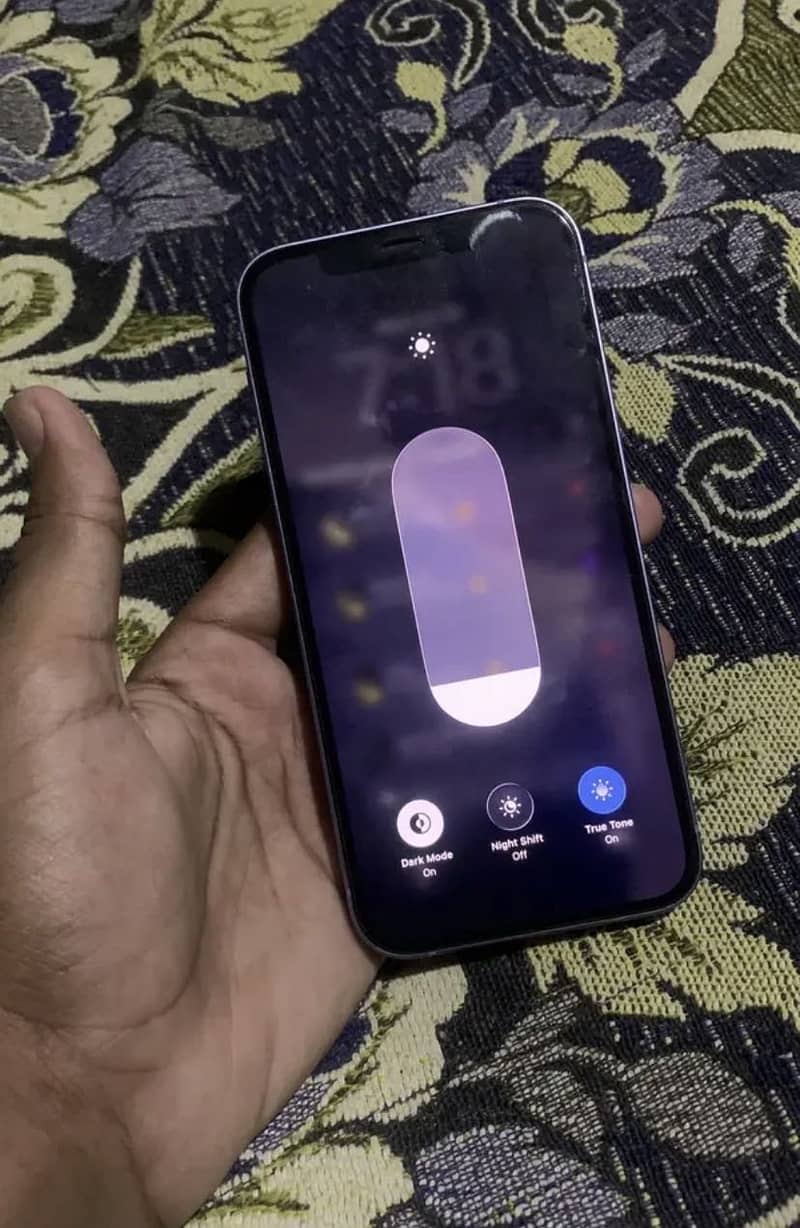 Apple iPhone 12 8