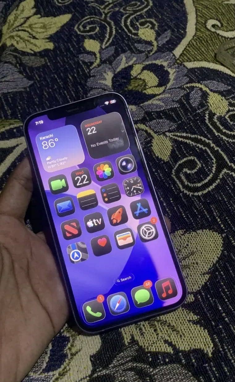 Apple iPhone 12 9