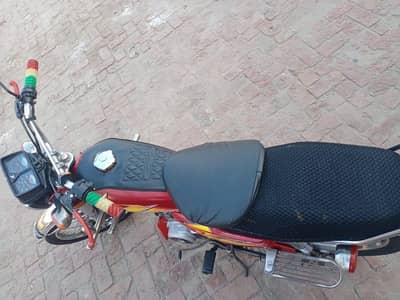 Honda CG 125 red color