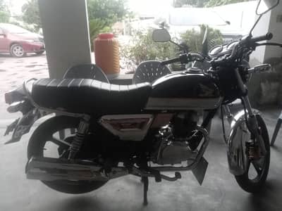  ارجنٹ فروخت: 150cc Sports Bike 202X ماڈل - ایک دم صاف 