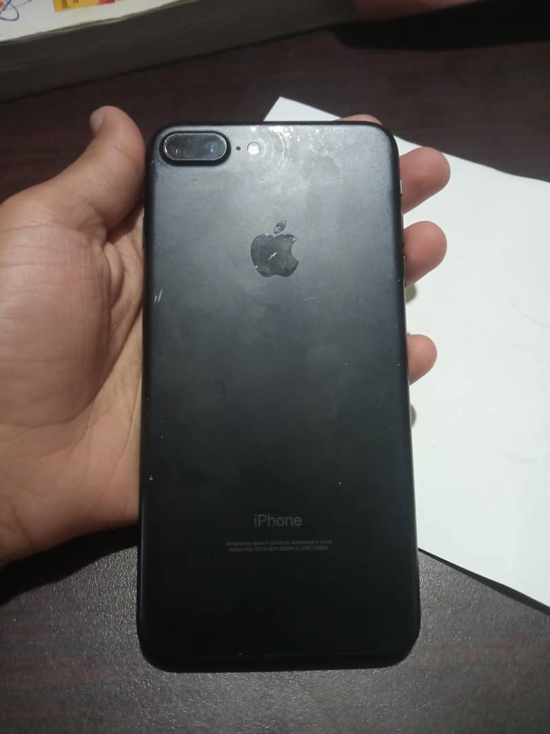 Apple iPhone 7 Plus 3