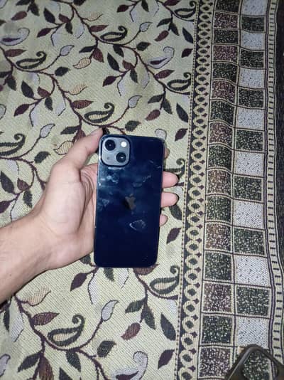 Apple iPhone 13
