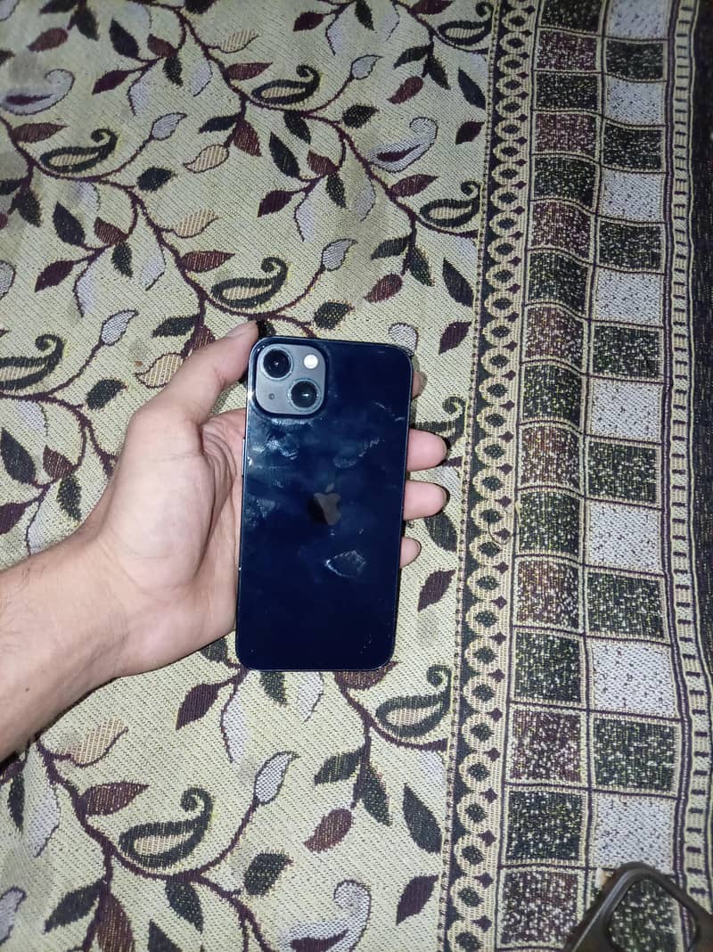 Apple iPhone 13 0
