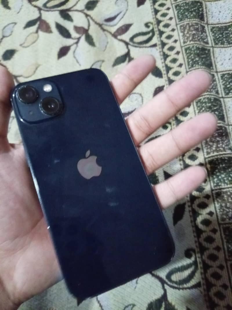 Apple iPhone 13 5