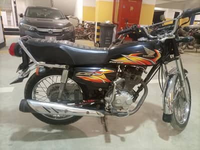 Honda 125 20 model 21 register larkana nmbr urgent sale 031/523/9/6658
