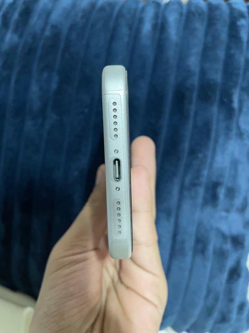 Apple iPhone 17 Pro Max 5