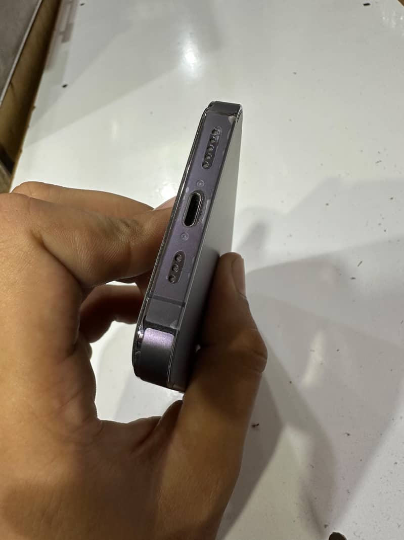 Apple iPhone 14 Pro 4