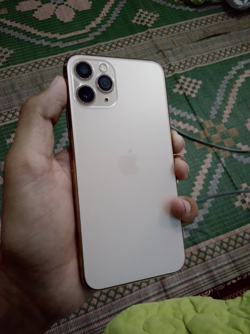 Apple iPhone 11 Pro 0