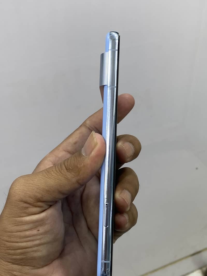 Google Pixel 8 Pro 4