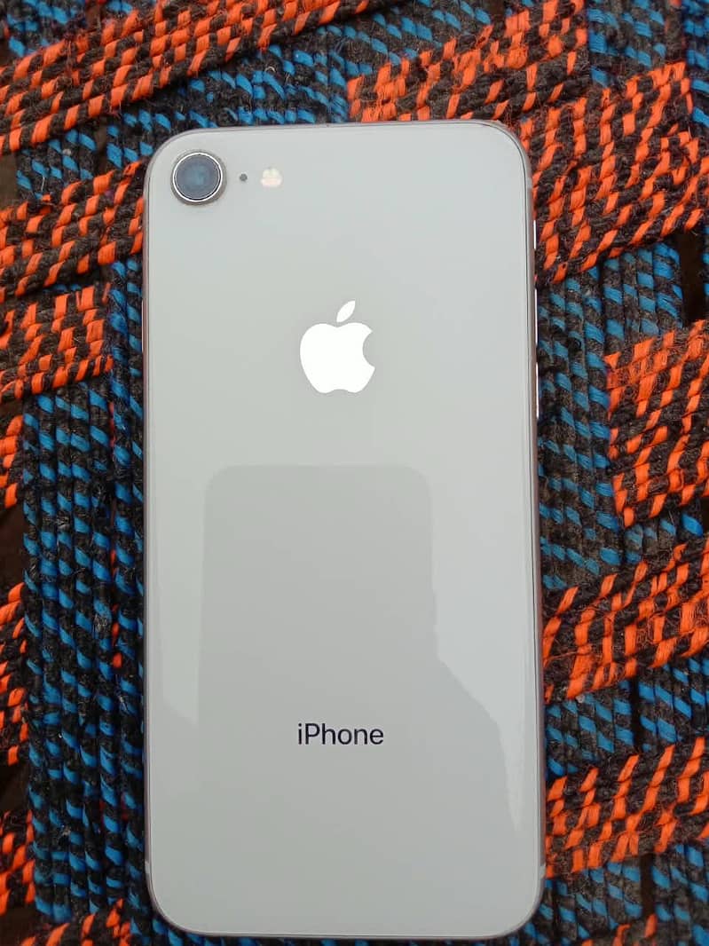 Apple iPhone 8 2