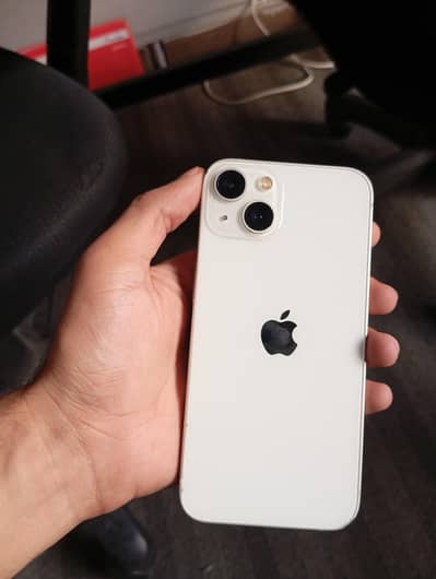 Apple iPhone 13