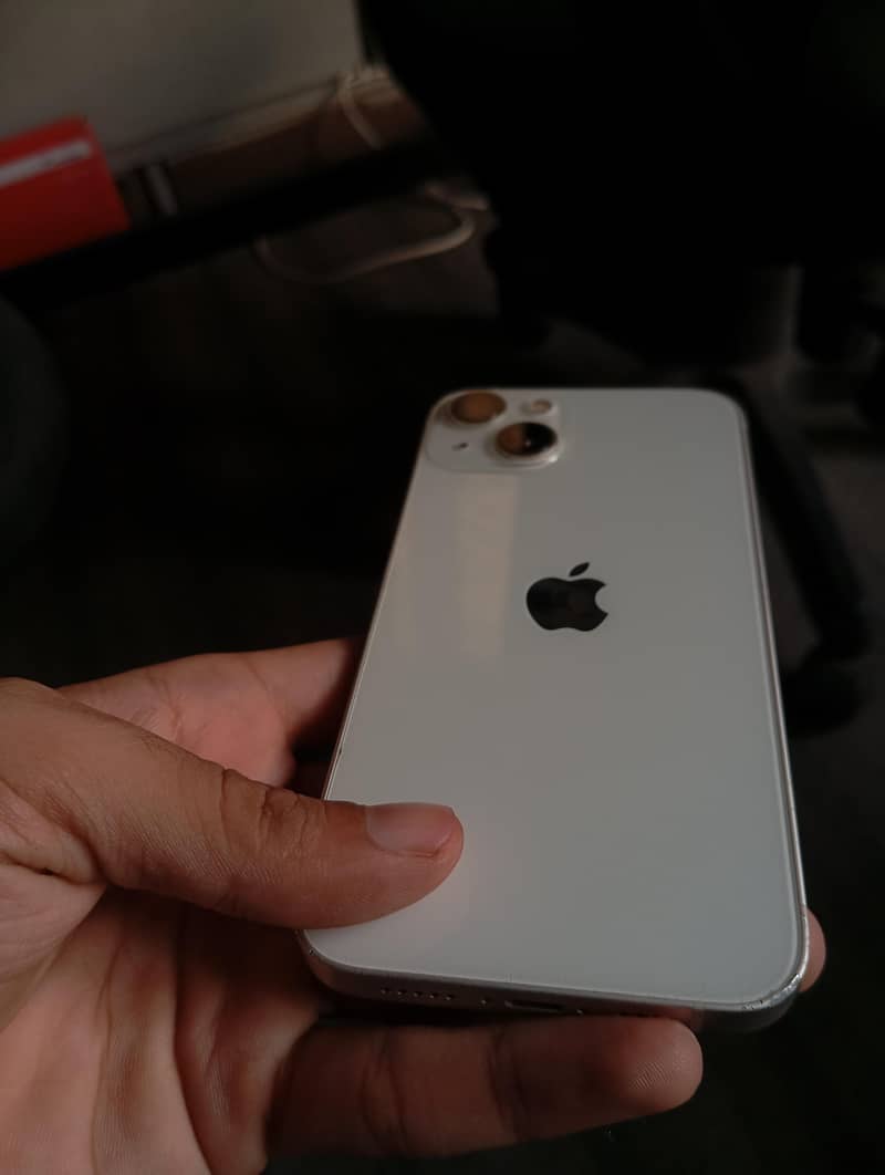 Apple iPhone 13 1