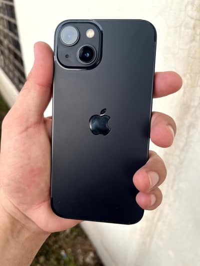 Apple iPhone 13