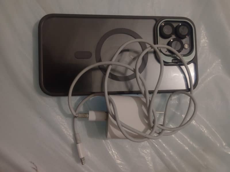Apple iPhone 13 Pro Max 8