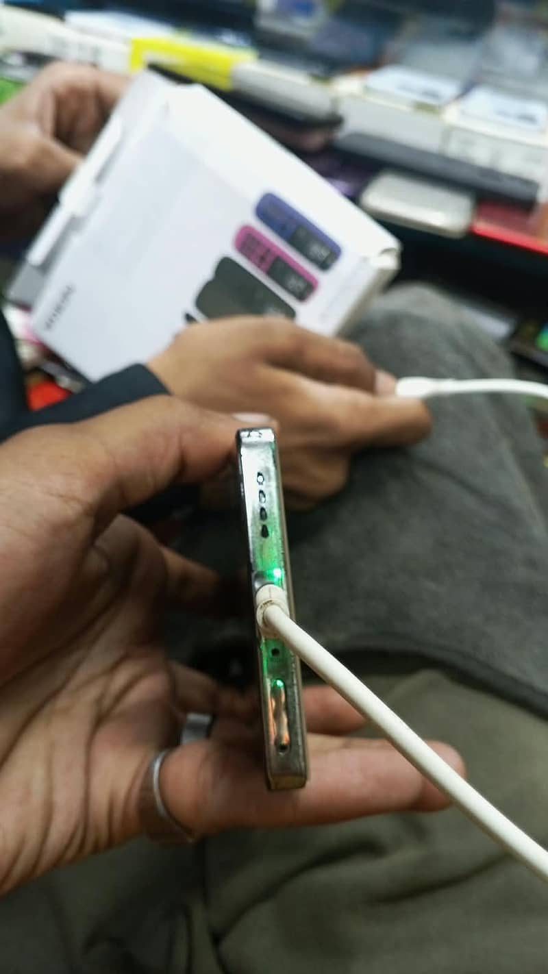 Infinix Note 40 4