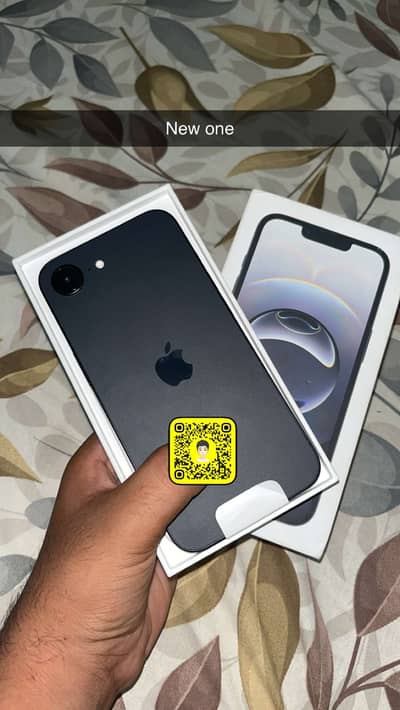 Apple iPhone 16e