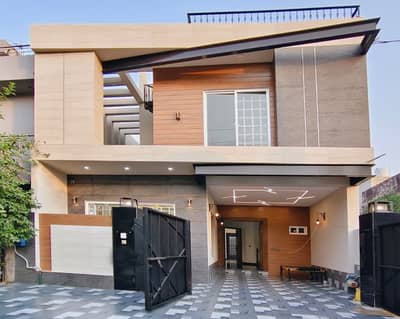 8 Marla Brand New Ultra Modern House For Sale In Johar Town Phase-2 On 65 Fee Road Near To Main Road Or Walking Emporium Mall Or Lahore Expo Center AAA+++ Construction