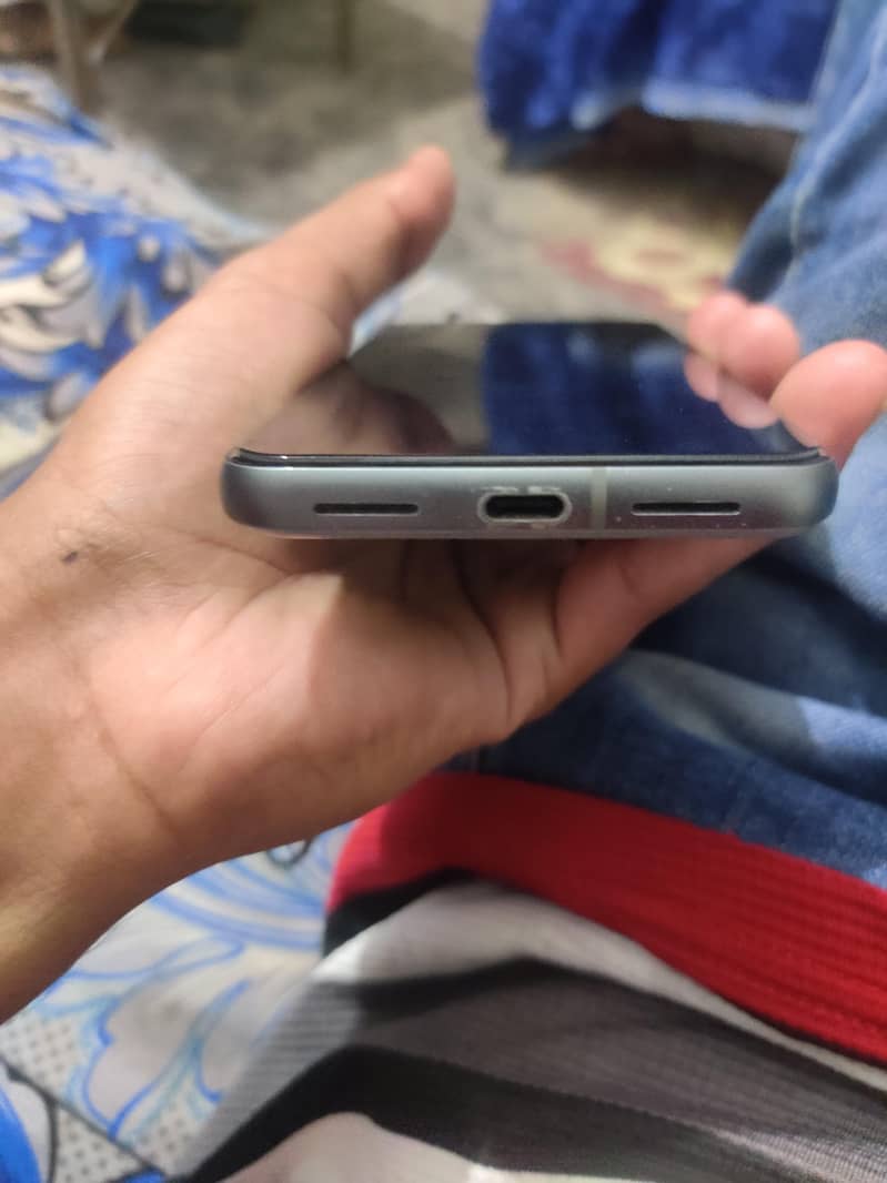 Google Pixel 8 1