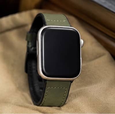 Apple Series 7 Smart Watch 45mm GPS Starlight Colour