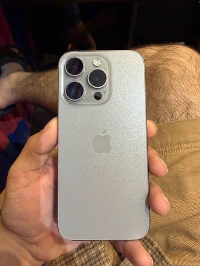 Apple iPhone 15 Pro jv