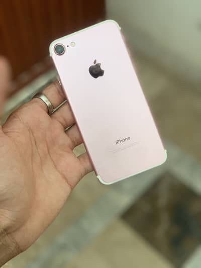 Apple iPhone 7