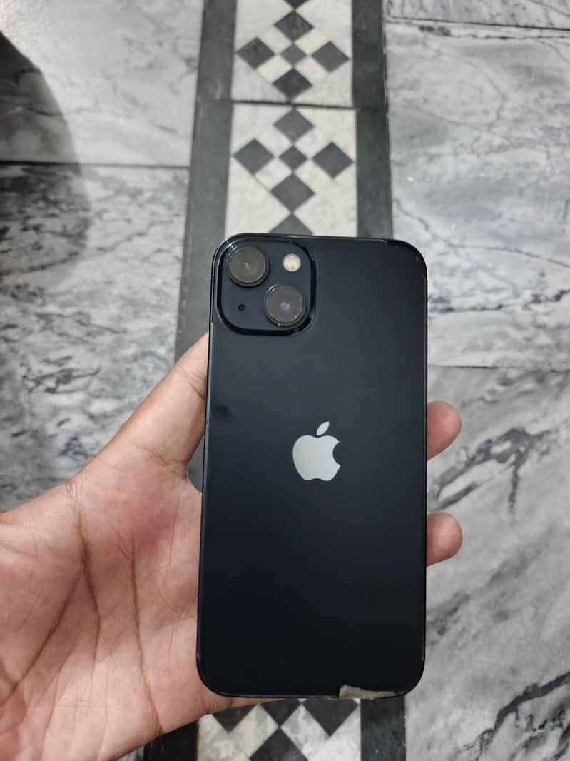 Apple iPhone 13 0