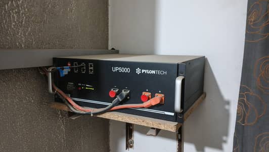 Pylontec UP 5000 LiFePO4 SOLAR BATTERY  EXCELLENT CONDITION