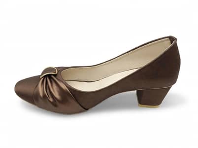 Indus Ladies Brown Pump Size 9 - Brand New - Soft Comfortable