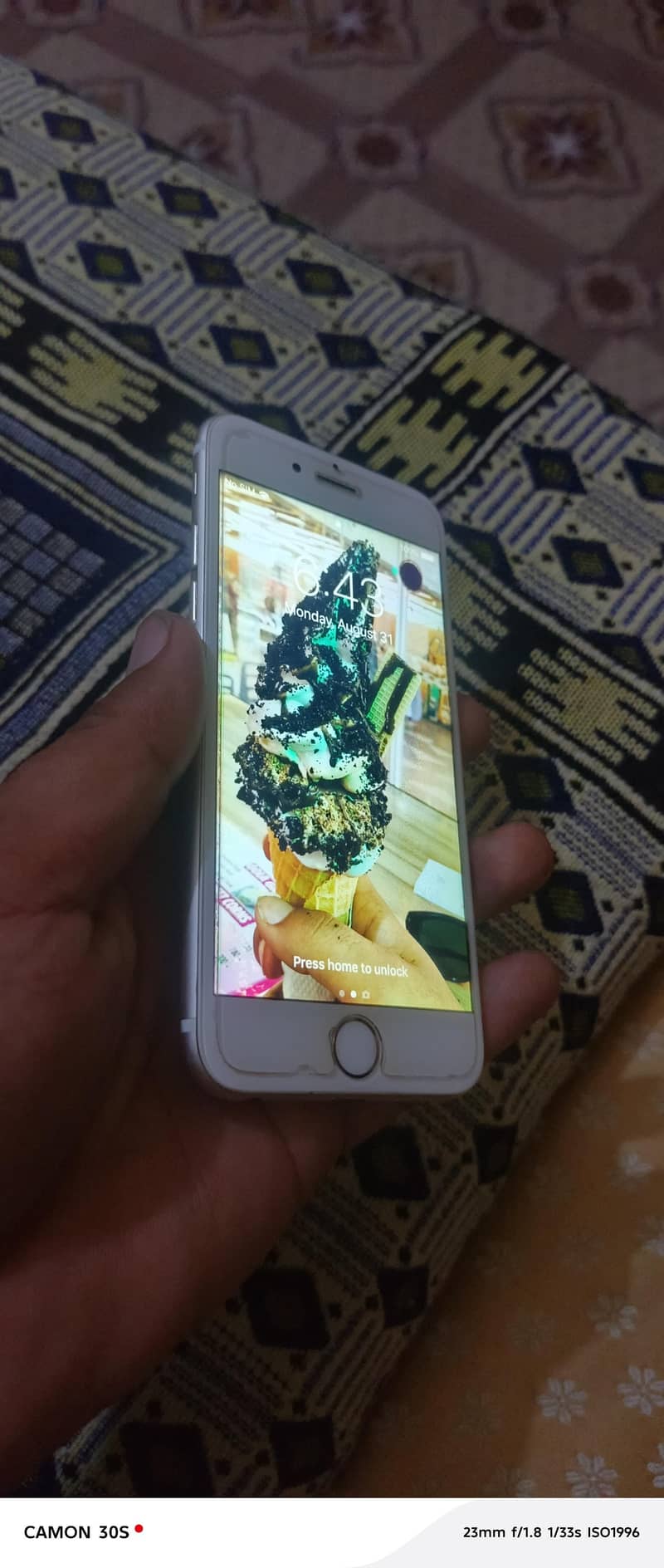 Apple iPhone 6 Plus 1